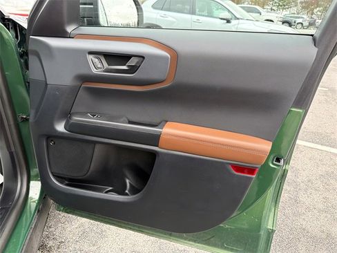 Used 2023 Ford Bronco Sport Outer Banks w/ Tech Package image 14