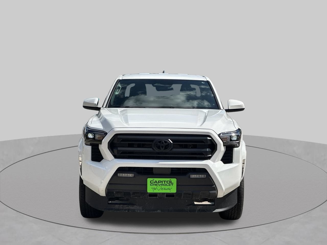 Used 2026 Toyota Tacoma SR5 AWD/4WD image 8