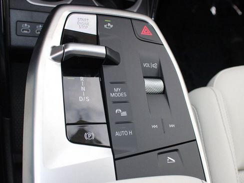 Used 2026 BMW X1 xDrive28i w/ Technology Package image 18