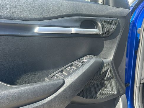 Used 2023 Kia Seltos LX image 8