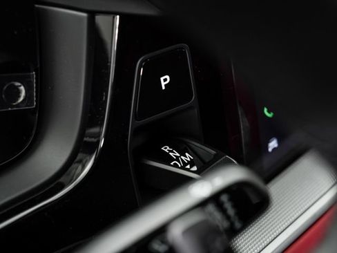 New 2026 Porsche Cayenne Coupe AWD/4WD image 16
