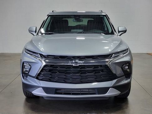 Used 2024 Chevrolet Blazer LT w/ Convenience Package FWD image 3