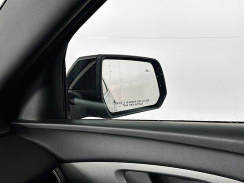 Used 2023 Chevrolet Traverse LT w/ LPO, Cargo Package image 25