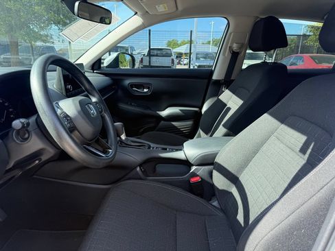 Used 2024 Honda HR-V LX image 10