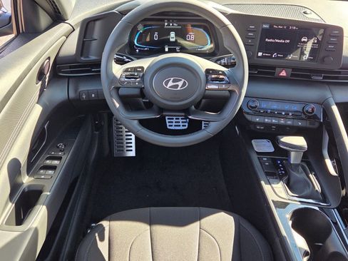 New 2026 Hyundai Elantra SEL Sport Premium FWD image 7
