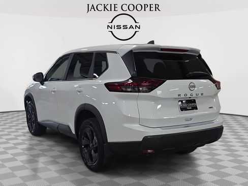 New 2026 Nissan Rogue SV w/ Cold Weather Package AWD/4WD image 7
