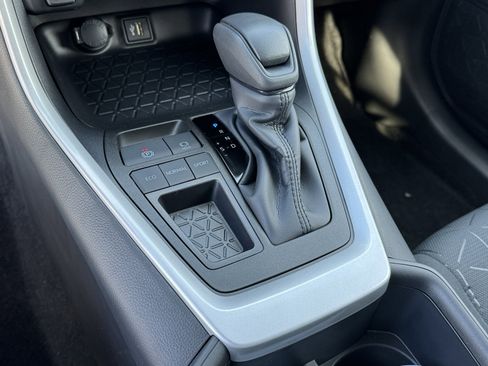 New 2025 Toyota RAV4 XLE image 19