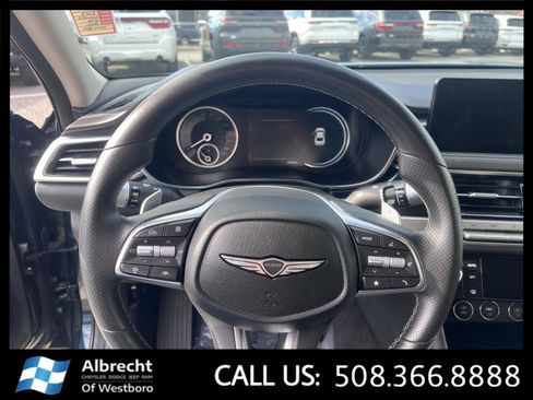 Used 2025 Genesis G70 2.5T image 27