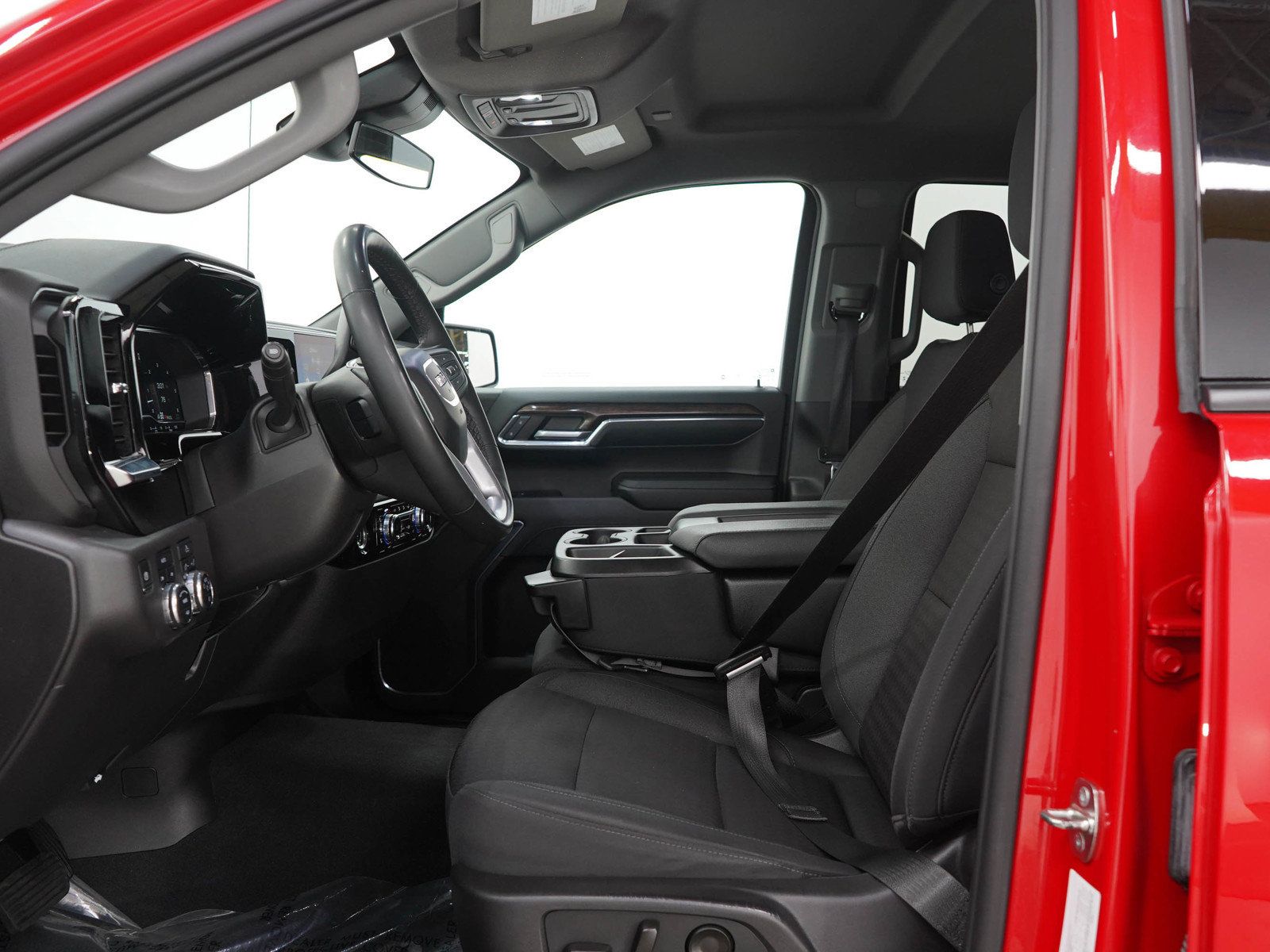 Used 2024 GMC Sierra 1500 Elevation w/ LPO, Elevation Black Package AWD/4WD image 23