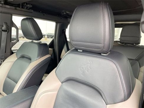 Used 2024 Ford Bronco Wildtrak image 10