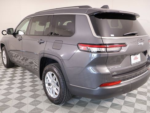 Used 2021 Jeep Grand Cherokee L Laredo w/ Luxury Tech Group I image 23