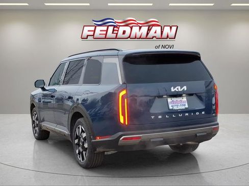 New 2027 Kia Telluride S image 3