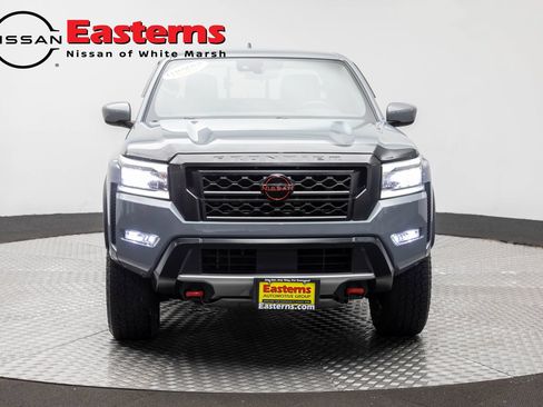 Used 2023 Nissan Frontier PRO-4X w/ Technology Package AWD/4WD image 2