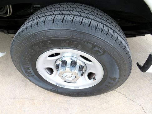 Used 2018 Chevrolet Express 3500 LT w/ LT Preferred Equipment Group image 24