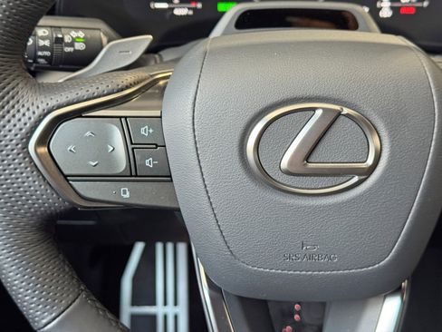 Used 2026 Lexus TX 500h AWD w/ Technology Package image 22