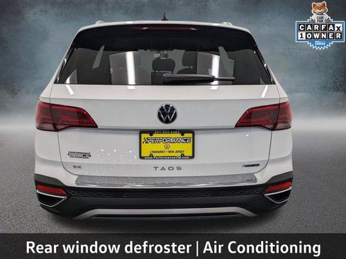 Used 2022 Volkswagen Taos SE AWD/4WD image 6