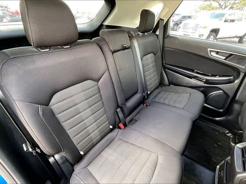 Used 2018 Ford Edge SEL image 22