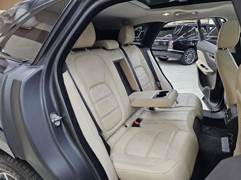 Used 2018 Jaguar F-PACE Prestige AWD/4WD image 24