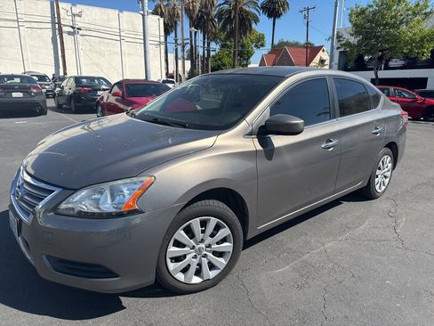 Used 2015 Nissan Sentra SV image 2