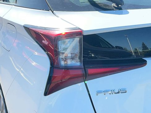 Used 2022 Toyota Prius LE FWD image 20