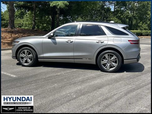 Used 2022 Genesis GV70 3.5T Sport w/ Sport Advanced Package AWD/4WD image 8