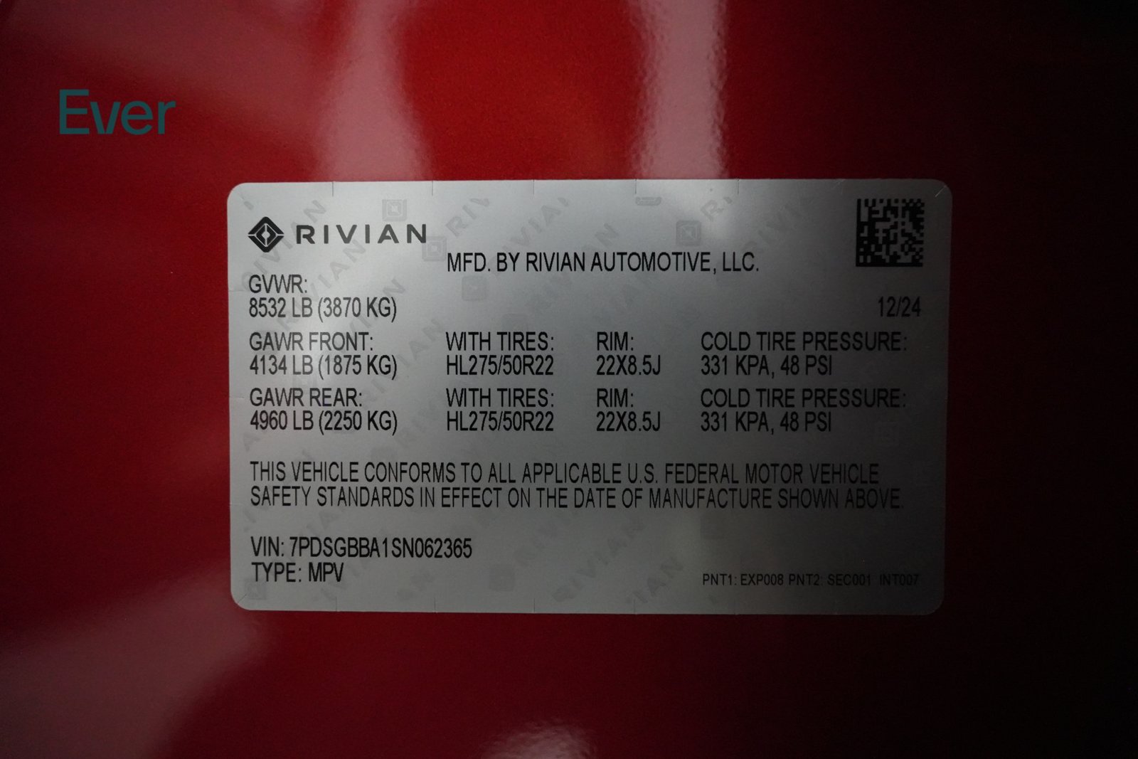 Used 2025 Rivian R1S Adventure Dual AWD/4WD image 32