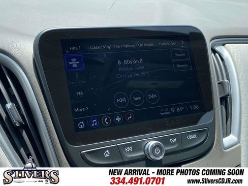 Used 2025 Chevrolet Malibu LT FWD image 23