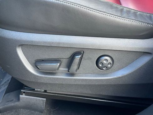 Used 2023 INFINITI QX50 Sport image 16