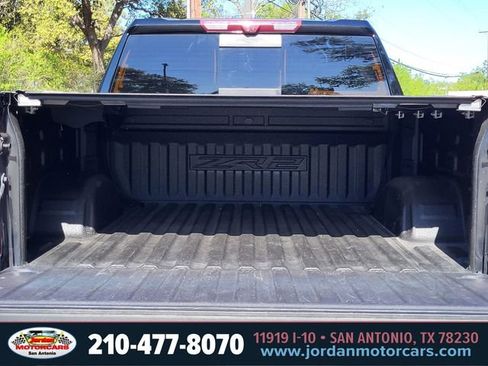 Used 2022 Chevrolet Silverado 1500 ZR2 w/ Technology Package image 31