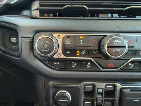 Used 2024 Jeep Wrangler Sahara w/ Technology Group image 18