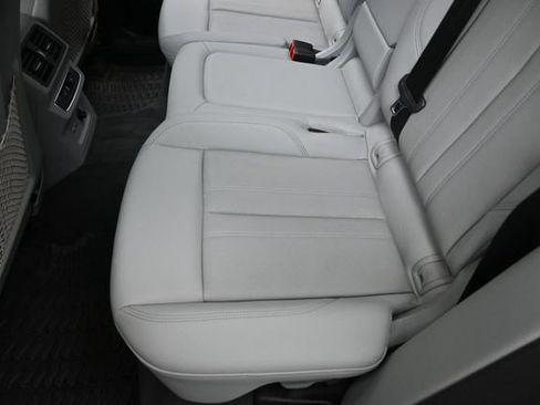 Used 2023 Audi Q5 2.0T Premium Plus w/ Premium Plus Package AWD/4WD image 22