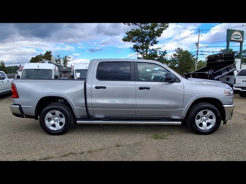 Certified 2025 RAM 1500 Big Horn AWD/4WD image 9