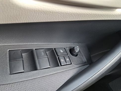 Used 2026 Toyota Corolla LE image 25