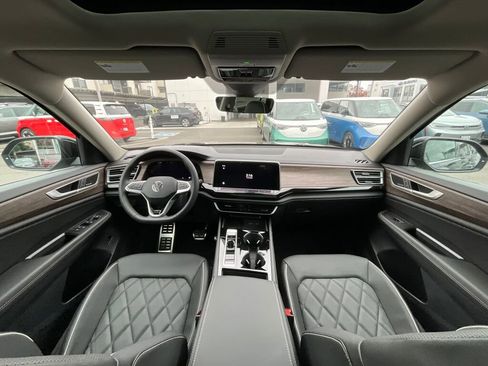 New 2026 Volkswagen Atlas SEL Premium R-Line image 19