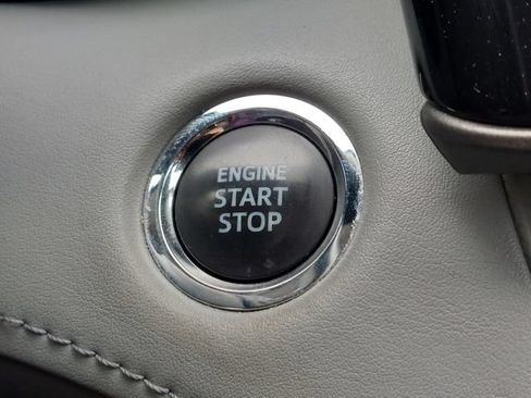 Used 2023 Toyota Highlander LE FWD image 29
