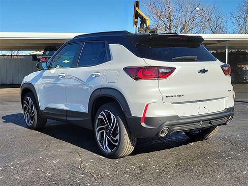 New 2026 Chevrolet TrailBlazer RS w/ Convenience Package image 3
