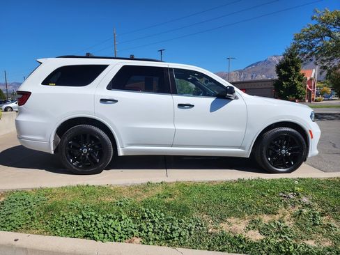 Used 2023 Dodge Durango GT image 4
