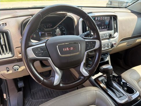 Used 2017 GMC Canyon SLT w/ Trailering Package RWD image 15