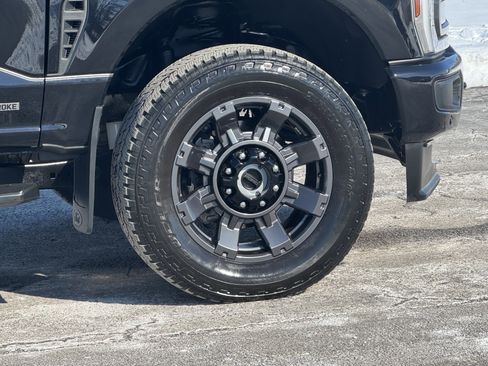 Used 2024 Ford F350 Lariat w/ Lariat Ultimate Package image 8