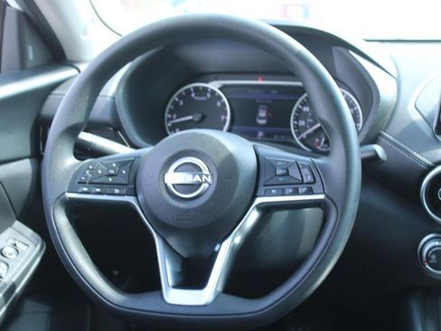 Used 2024 Nissan Sentra SV FWD image 15