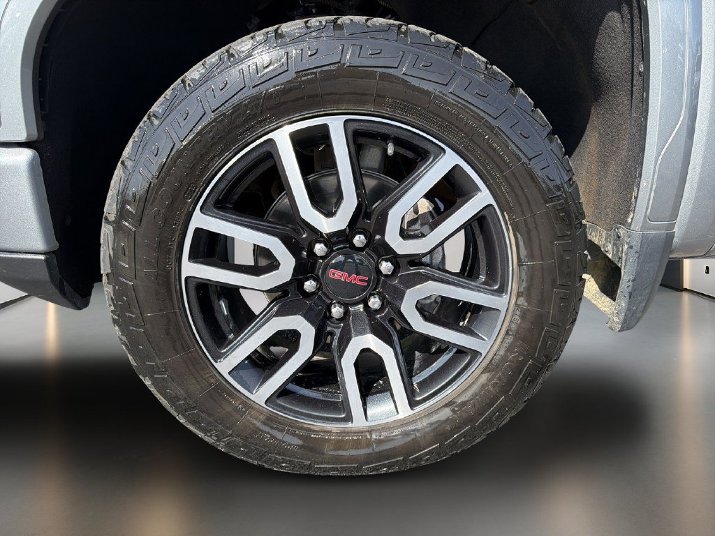 Used 2023 GMC Sierra 1500 AT4 w/ AT4 Premium Package AWD/4WD image 10