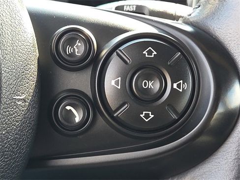 Used 2018 MINI Cooper 2-Door Hardtop image 25