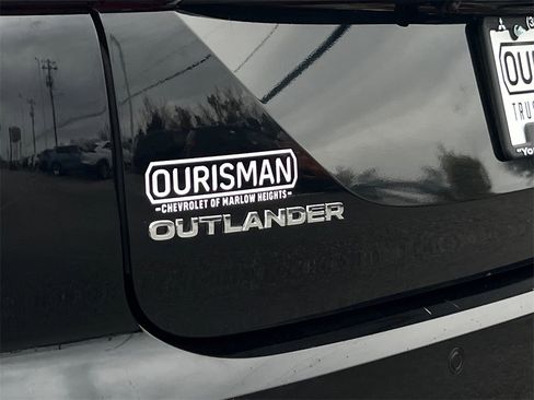 Used 2024 Mitsubishi Outlander SE image 7