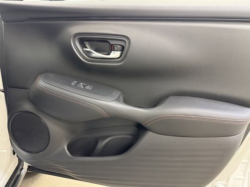 Used 2025 Honda HR-V Sport image 23