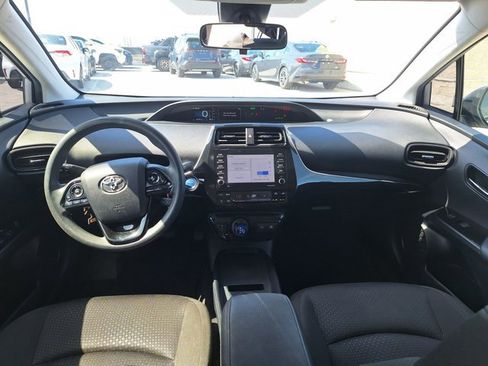 Used 2022 Toyota Prius LE FWD image 16