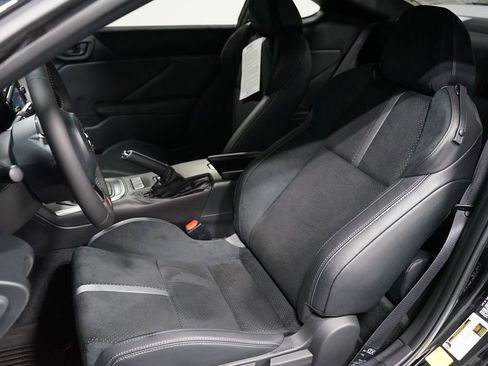 New 2025 Toyota GR86 Premium image 25