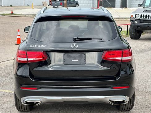 Used 2016 Mercedes-Benz GLC 300 w/ Premium Package image 6