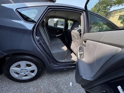 Used 2010 Toyota Prius Three FWD image 14