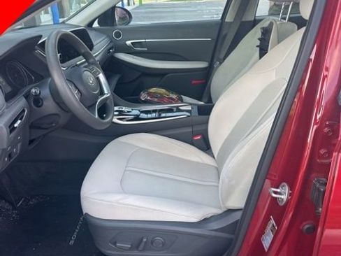 Used 2023 Hyundai Sonata SEL image 9