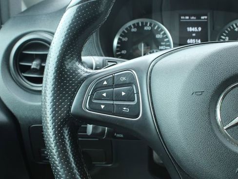 Used 2017 Mercedes-Benz Metris Passenger image 23